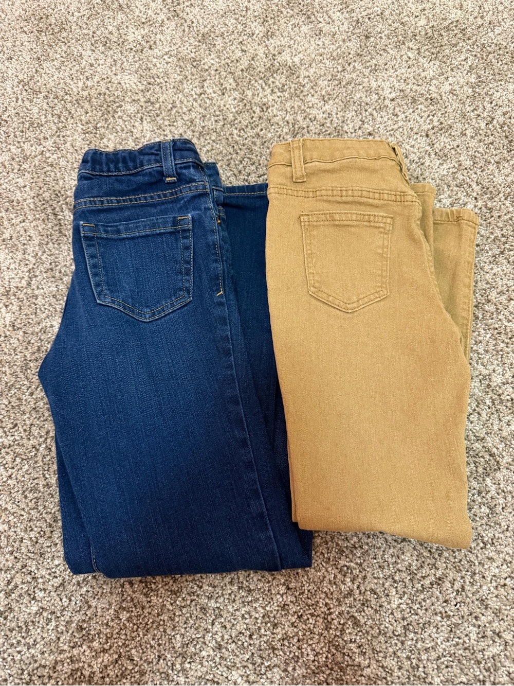 Boys Jeans in Dark Blue and Tan